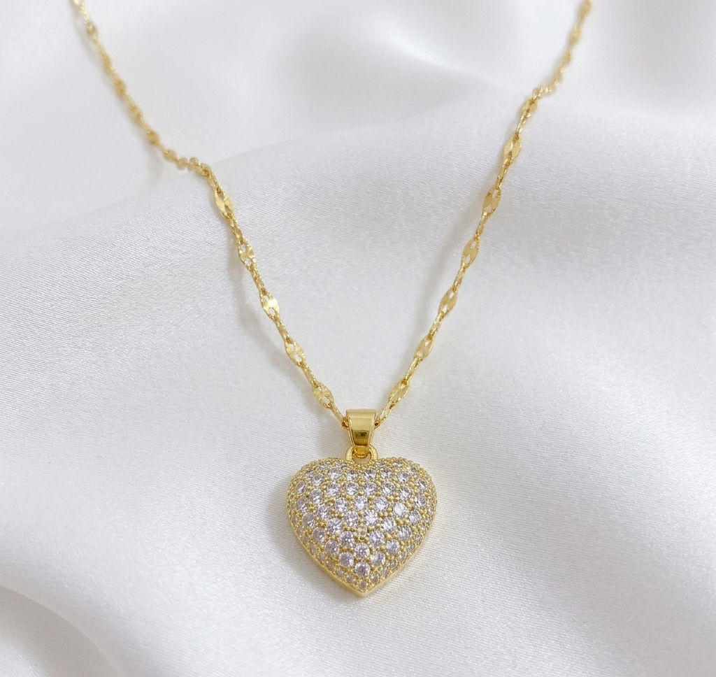 Elegant Heart Necklace – Timeless Zircon Sparkle