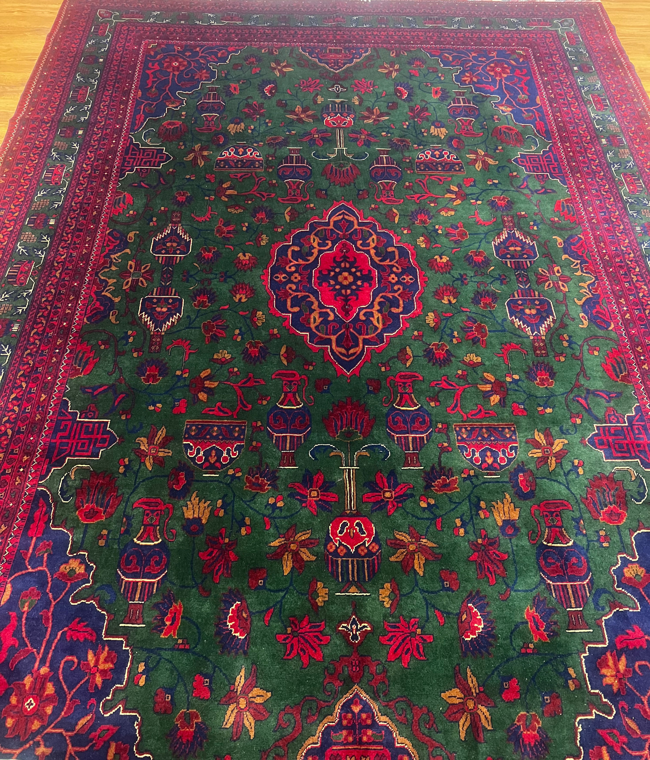 Soul of Persia – Emerald Wine Carpet