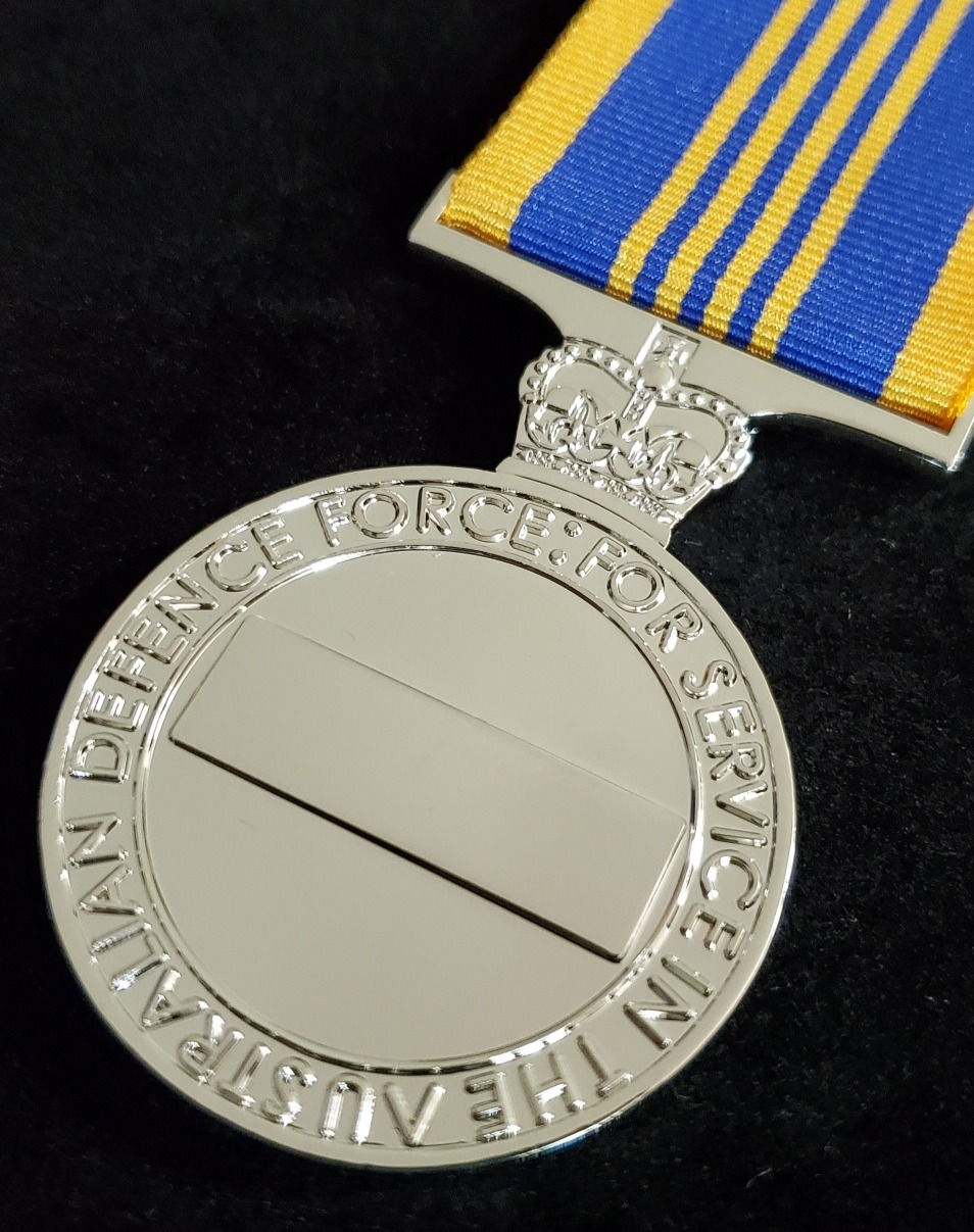 Thumbnail: Defence Long Service Medal