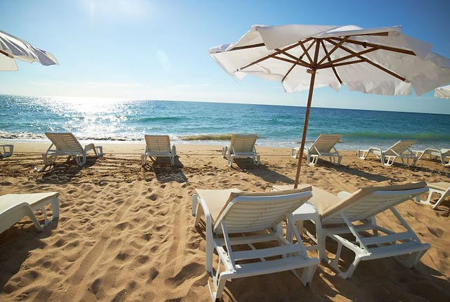 Varna golden-sandy beach.jpg