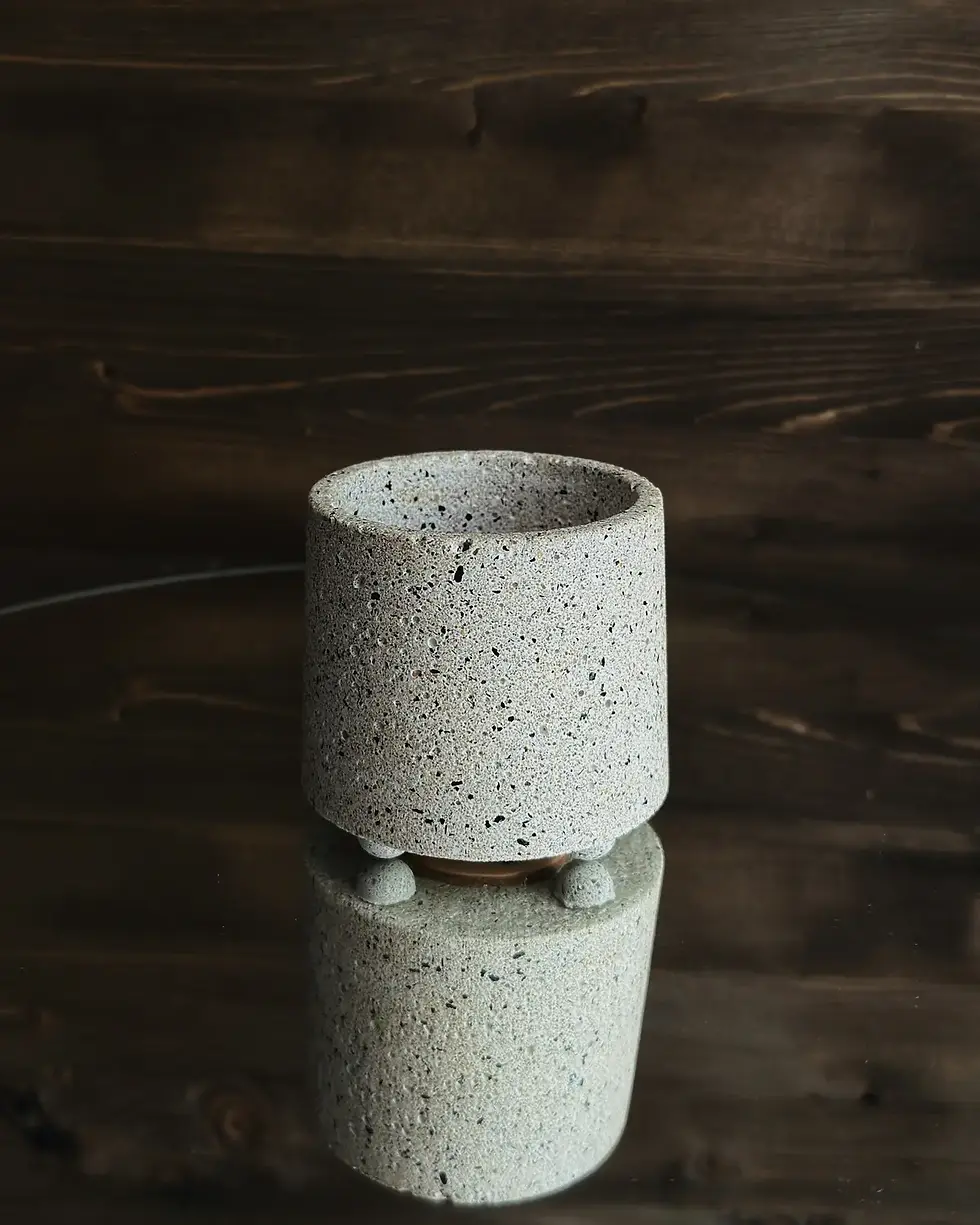 Miniaturbild: Little Potvin kleiner Pflanztopf aus Beton für Zimmerpflanzen