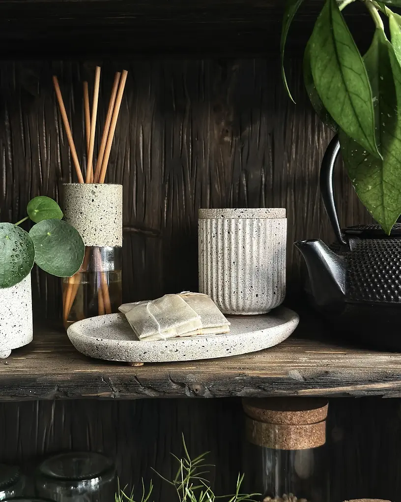 handgemachte Deko aus Beton und Upcycling Gals.webp