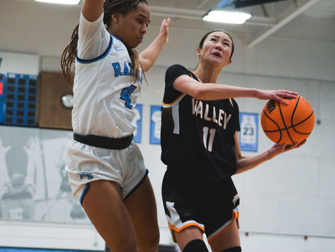 Moorpark Raiders end Lady Monarchs playoff run