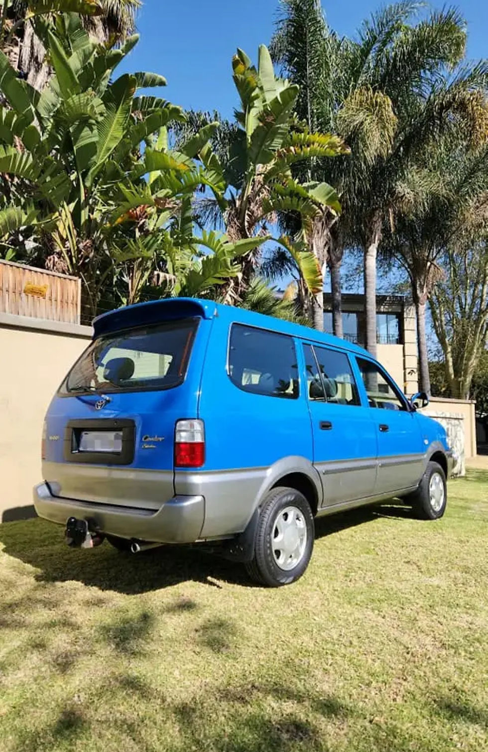 Thumbnail: 2001 Toyota Condor 2400i Estate TX 