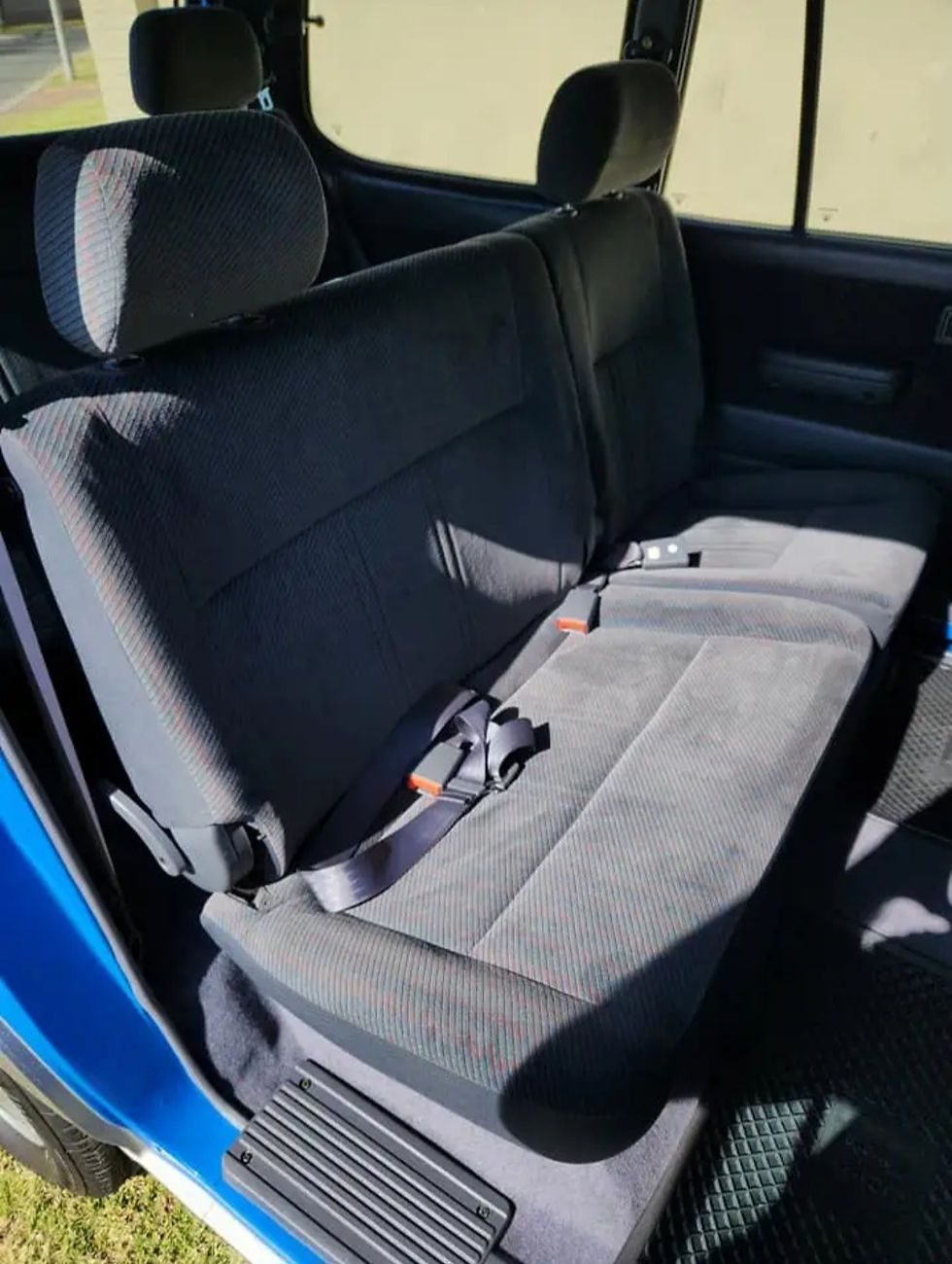 Thumbnail: 2001 Toyota Condor 2400i Estate TX 