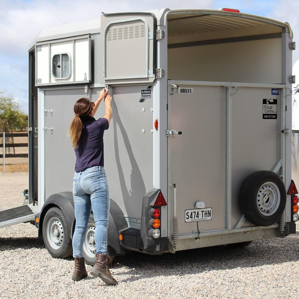 Thumbnail: The HB511 Horse Float - Silver