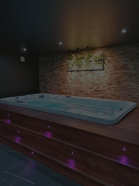 Spa de nage_edited.jpg