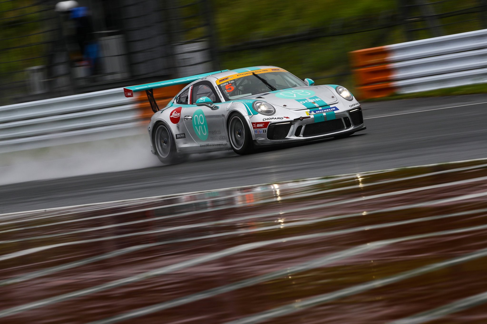 Yuey Tan Porsche