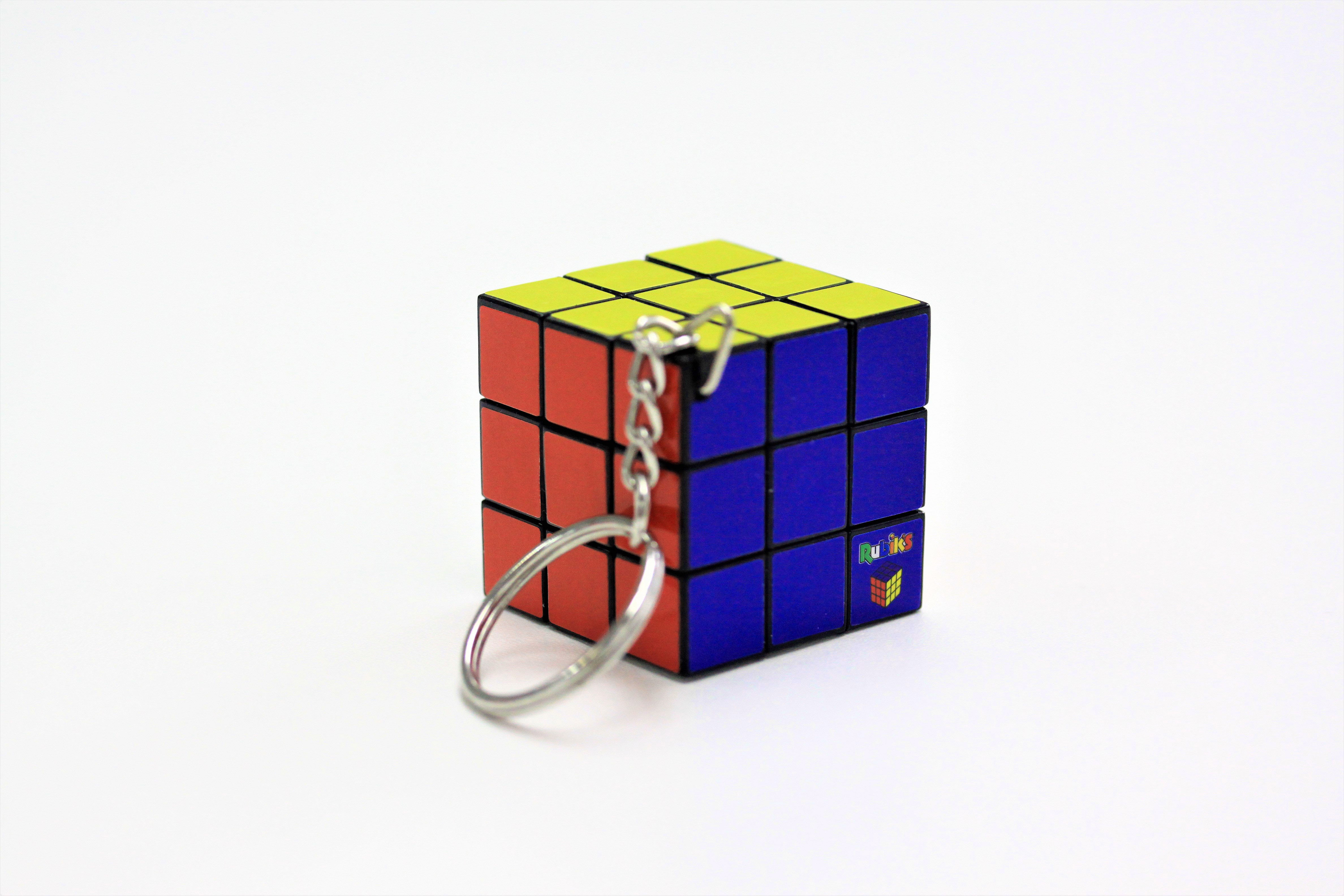 RUBIK'S CUBE KEYRING 3X3 34MM (STOCK)