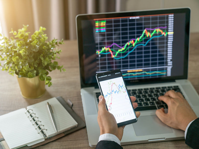 Thị trường Forex là gì? Forex có mở tại Việt Nam hay không?