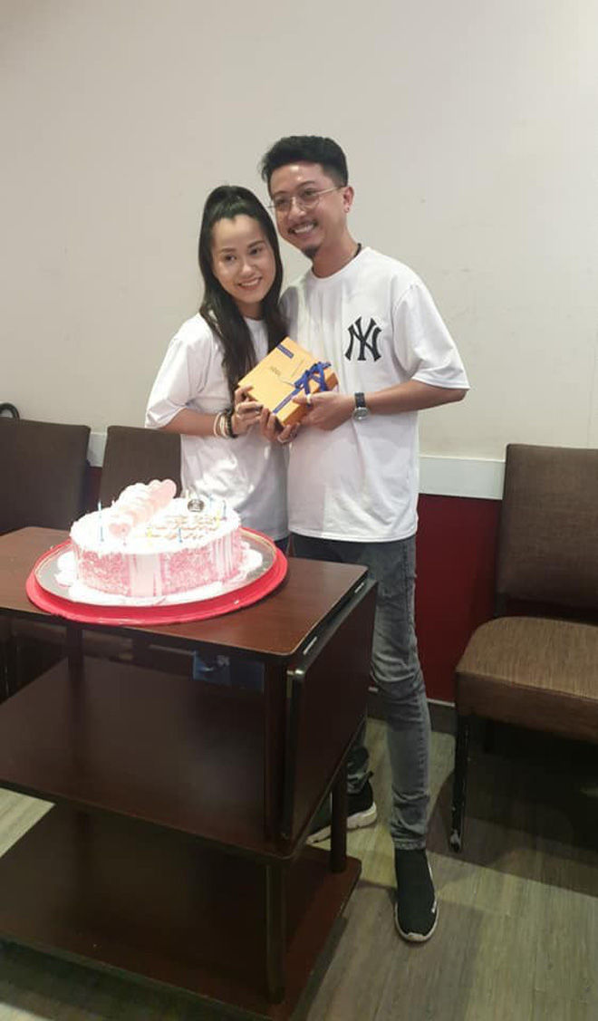 Hứa Minh Đạt chia sẻ mùi mẫn kỷ niệm 9 năm ngày cưới nhưng nhan sắc “lão hóa ngược” của Lâm Vỹ Dạ sau gần 1 thập kỷ mới gây chú ý! - Ảnh 3.