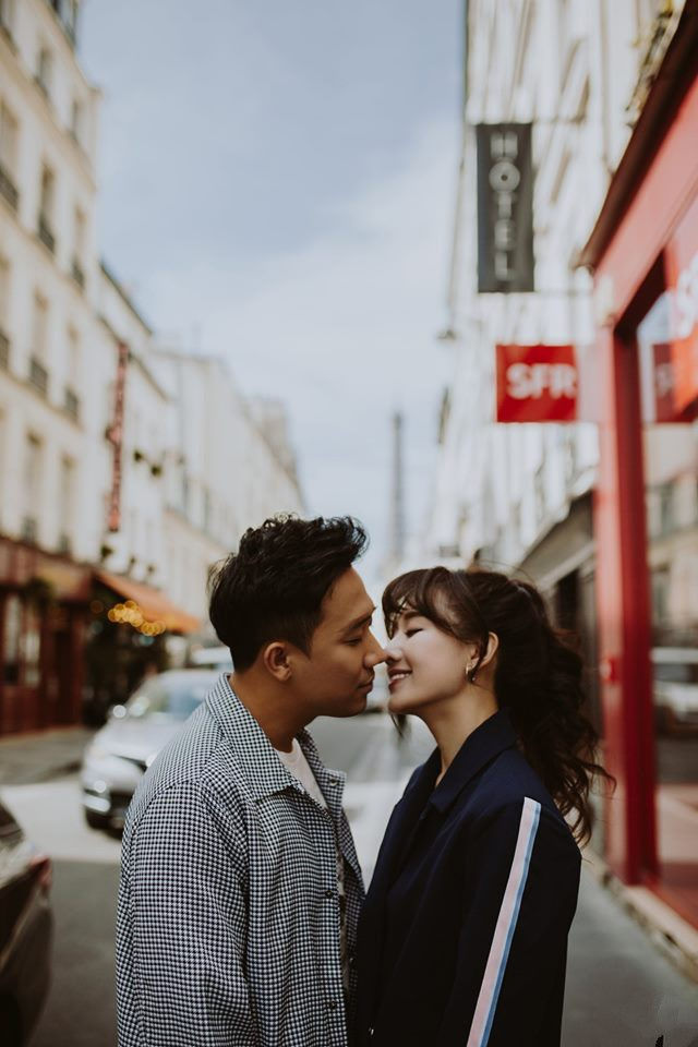 Tan chảy bộ ảnh Trấn Thành và Hari Won tại Paris: Khoá môi, tay trong tay cực ngọt, nhìn vào là muốn yêu ngay! - Ảnh 5.