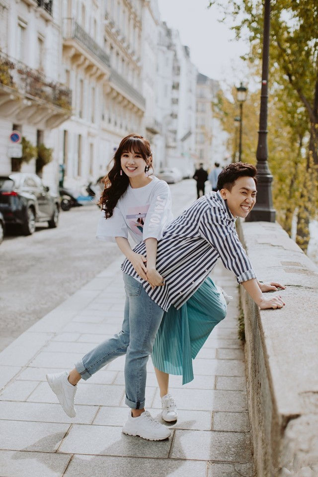 Tan chảy bộ ảnh Trấn Thành và Hari Won tại Paris: Khoá môi, tay trong tay cực ngọt, nhìn vào là muốn yêu ngay! - Ảnh 2.