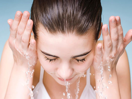 Top 5 sữa rửa mặt trị mụn được săn lùng nhất 2019