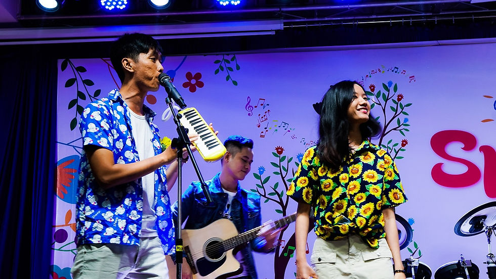 Ngày hội Hola Spring tại Việt Thương School