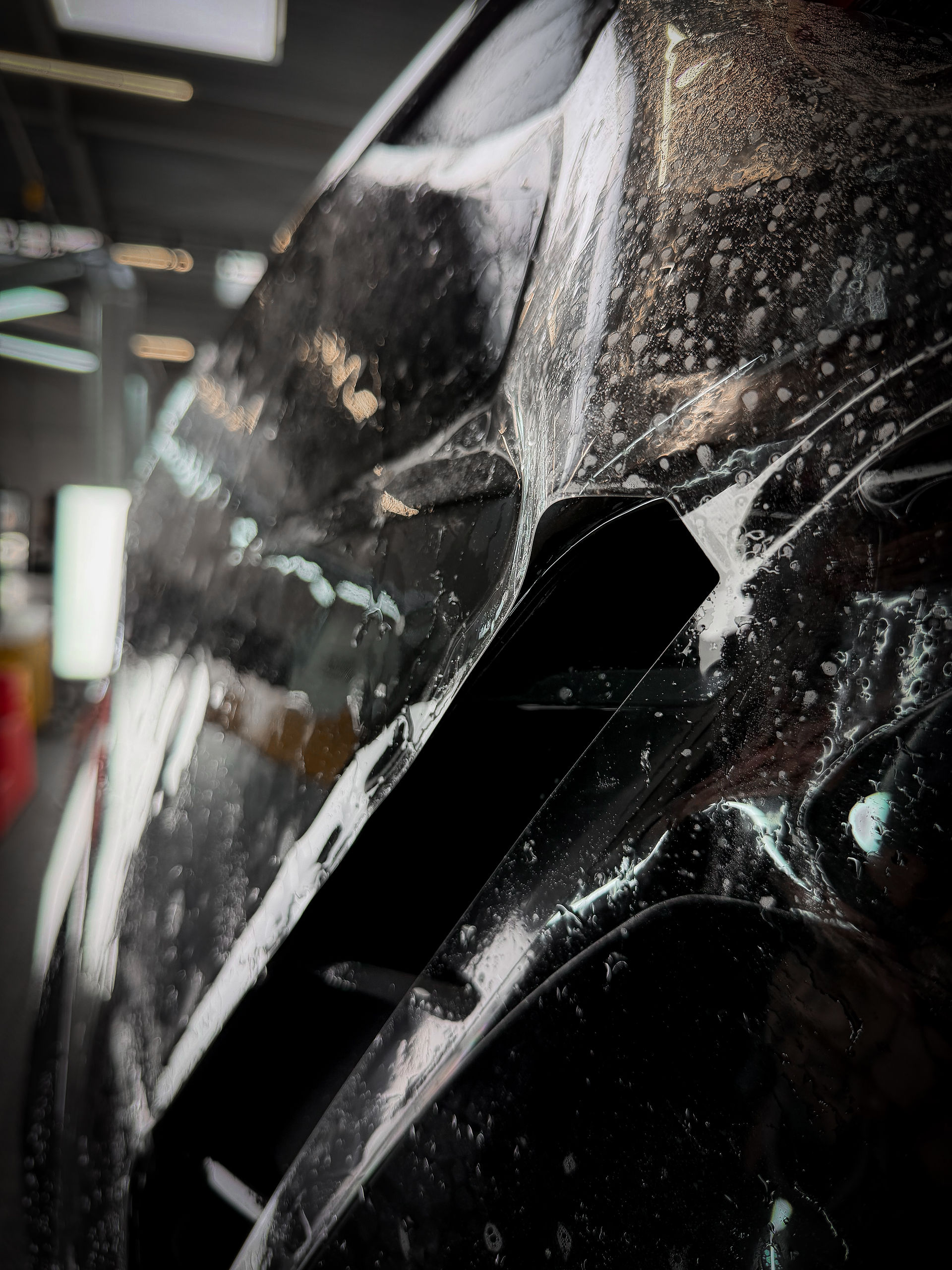 PPF paint protection film , lakbescherming installatie foto