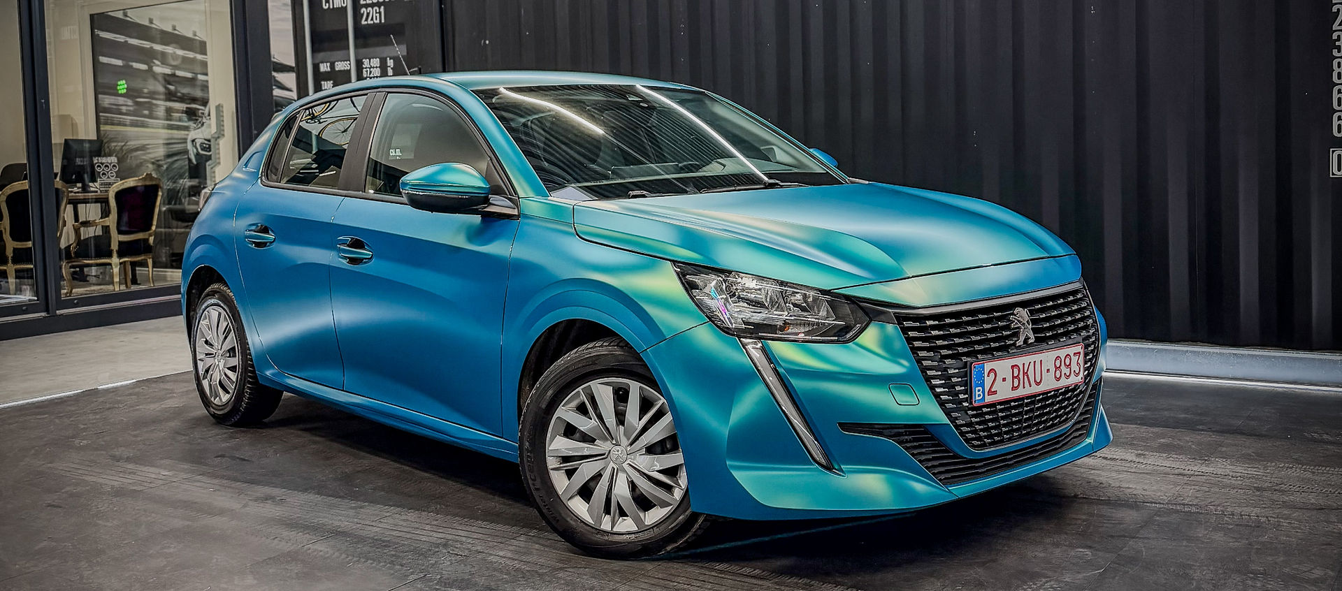 Peugeot 208 gewrapt in satin cool teal met onze Quickwrap 