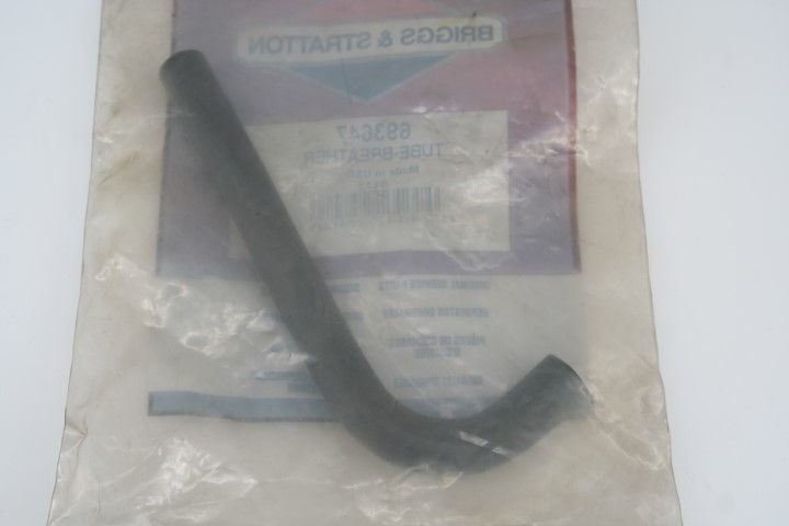 Briggs & Stratton 693647 breather tube in packaging