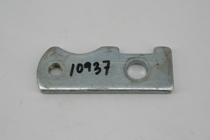 MTD 10937 wheel pivot bar metal plate with part number