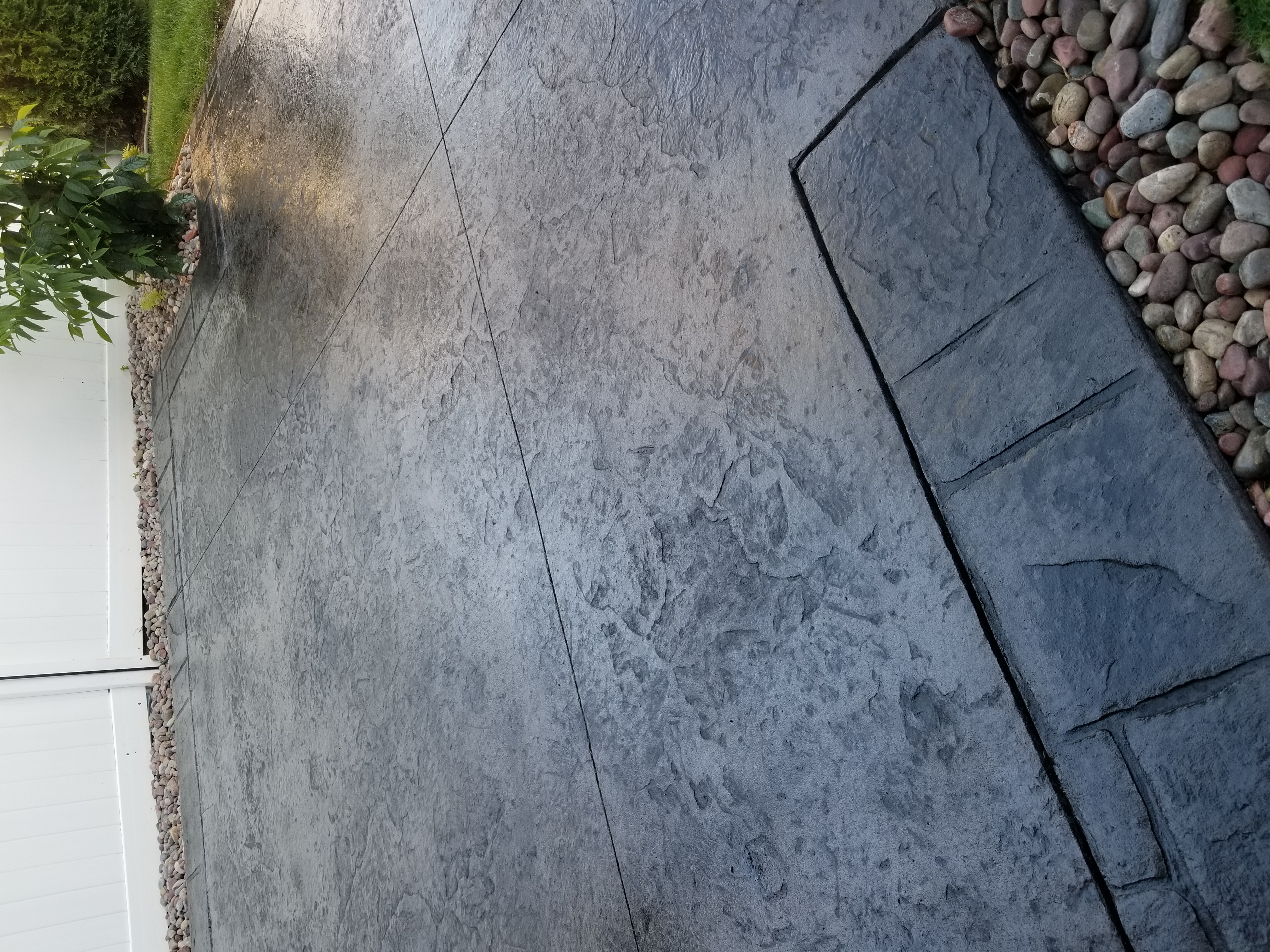 Stamped concrete patio with borders