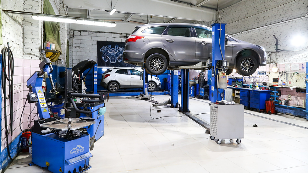 Atelier auto pentru verificări metrologice, asigurând funcționarea corectă a echipamentelor auto și contribuind la siguranța traficului rutier