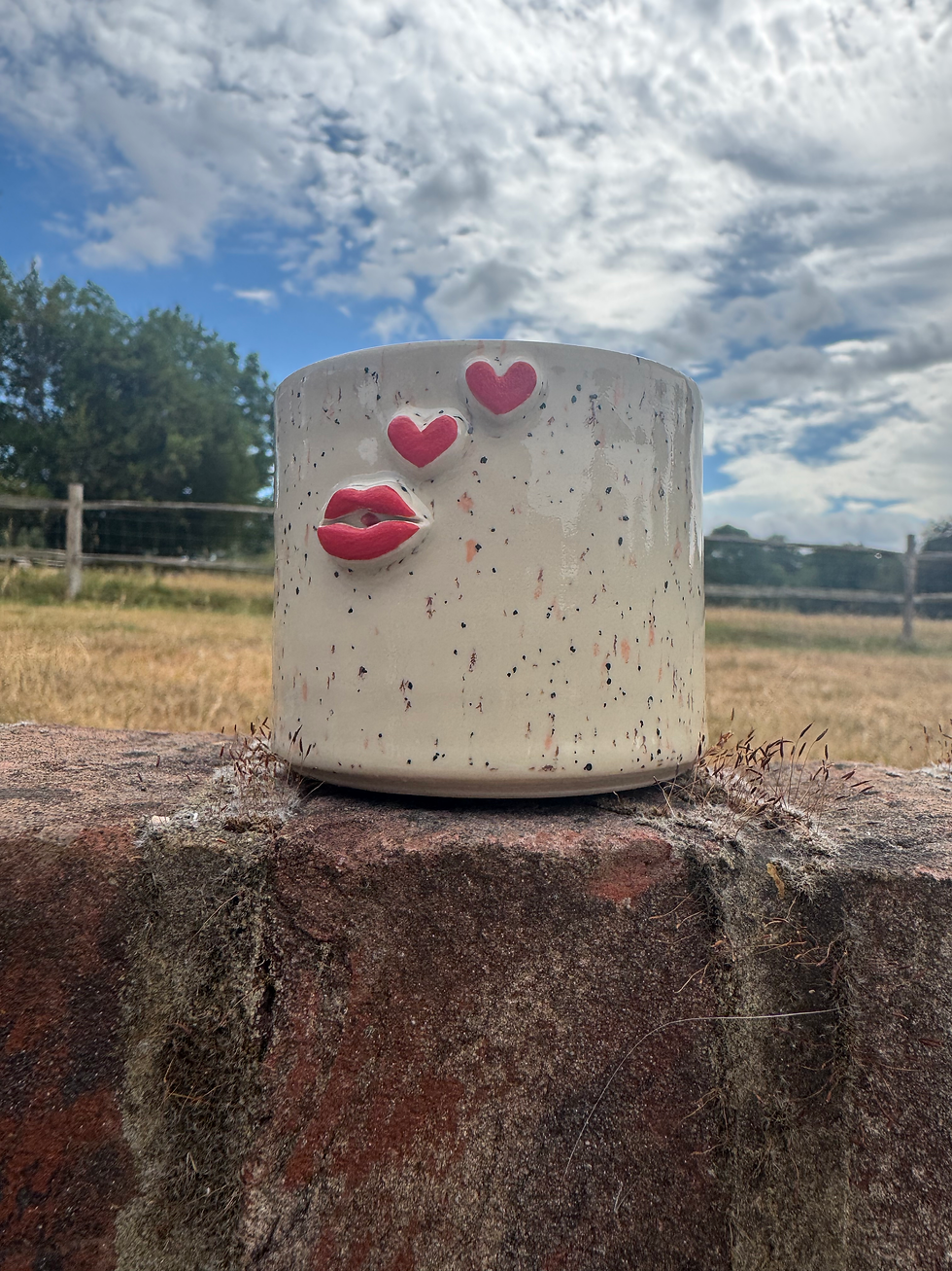 Thumbnail: Kiss Me Cups