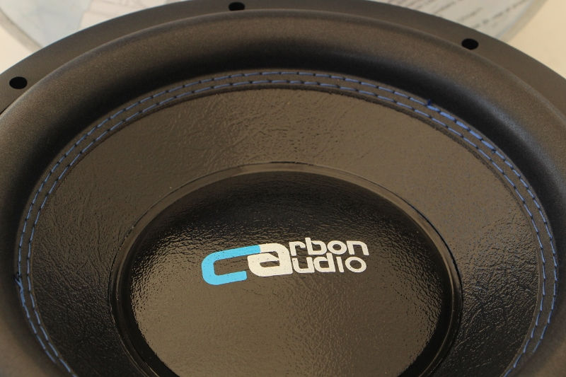 Subwoofer Carbon Audio de 3 mil Watts de potencia.