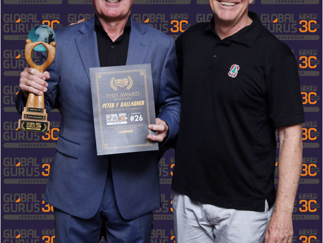 Global Gurus Awards 2023 - Burj Khalifa, Dubai - Peter F Gallagher Receives Leadership Award