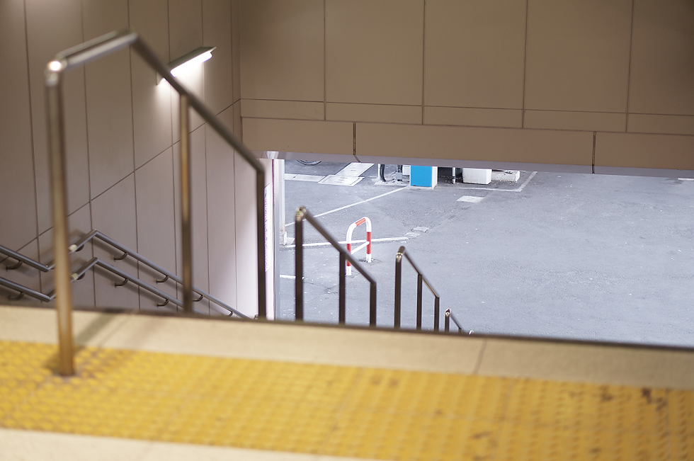荒川土手方面/八広6丁目への階段へ