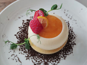 Marillen-Holler-Mousse Dessert