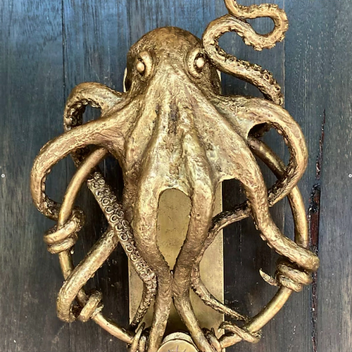 Octopus in bronze - Artwork and image © Andrew Poppleton