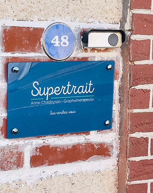 Supertrait-Anne Chadeyron-Cabinet de graphothérapie à Chartres.jpg