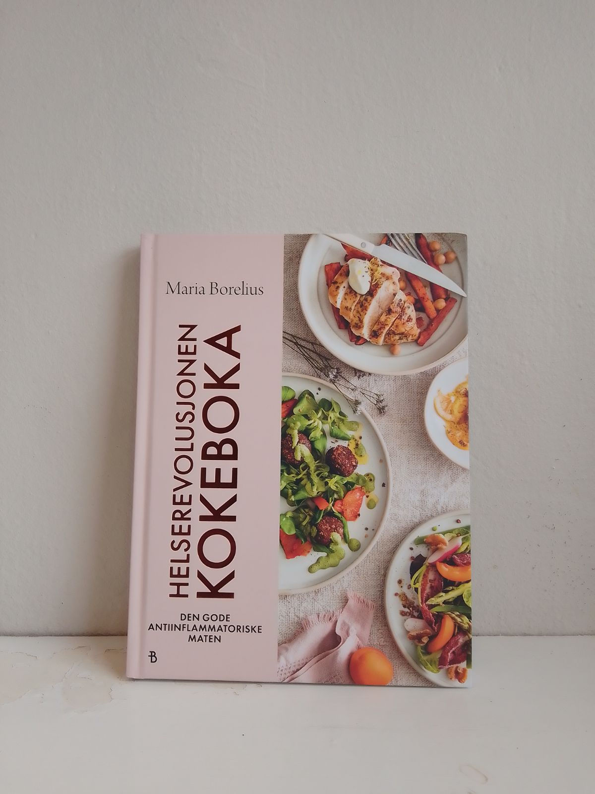 Maria Borelius, "Helserevolusjonen kokeboka: den gode antiinflammatoriske maten"