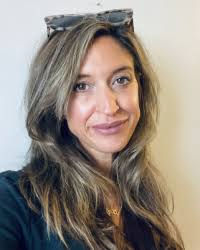 Portrait photo of Beth Ashley-Smith