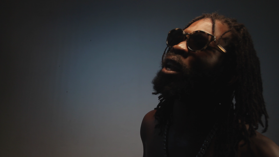 MVI_4718.MOV.00_00_39_04.Still004.png