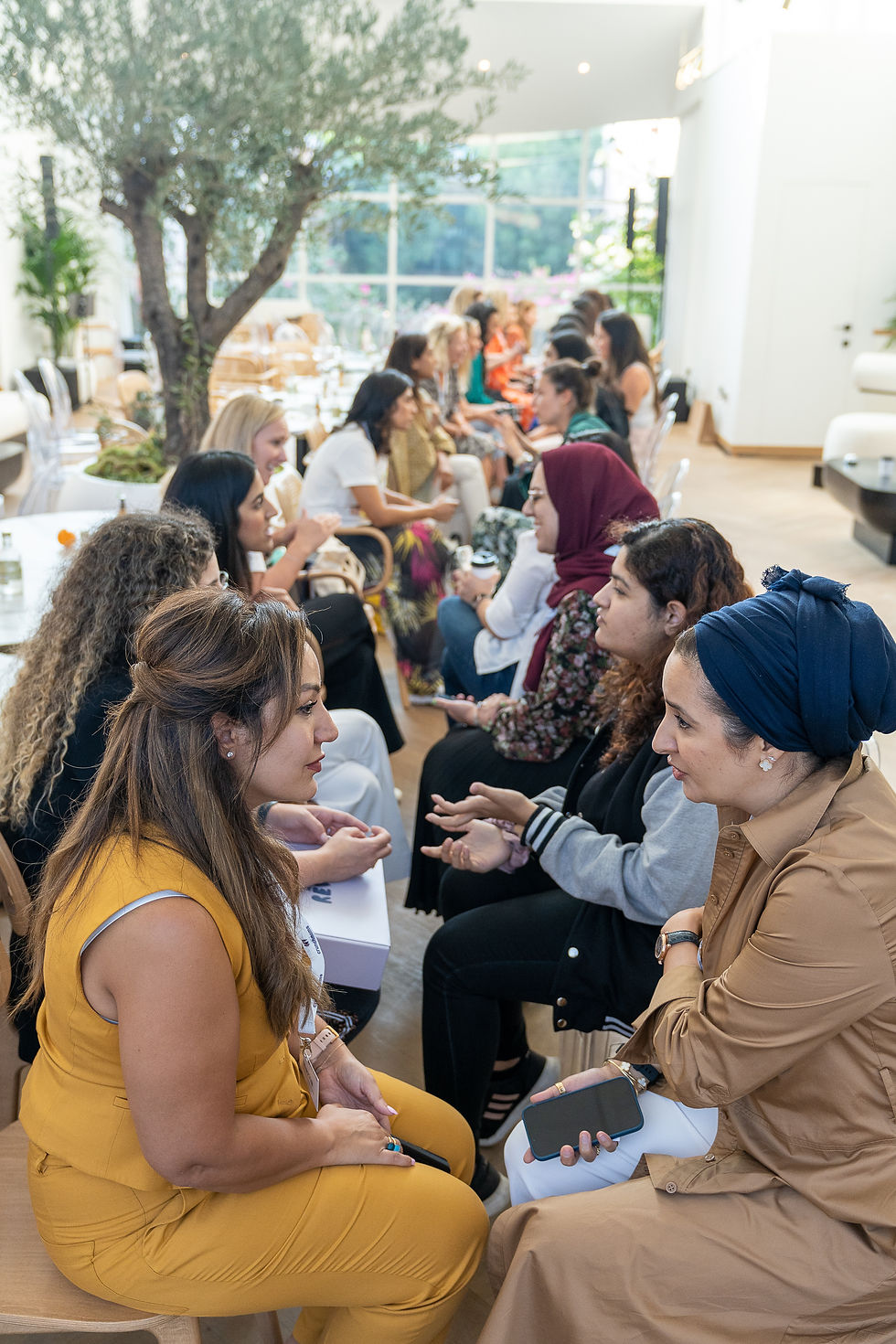Speed Networking: Connect and Grow with Crunchmoms Facilitated by Julie Nguyen