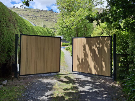 Bgates Beaumont Timber Swing Gates