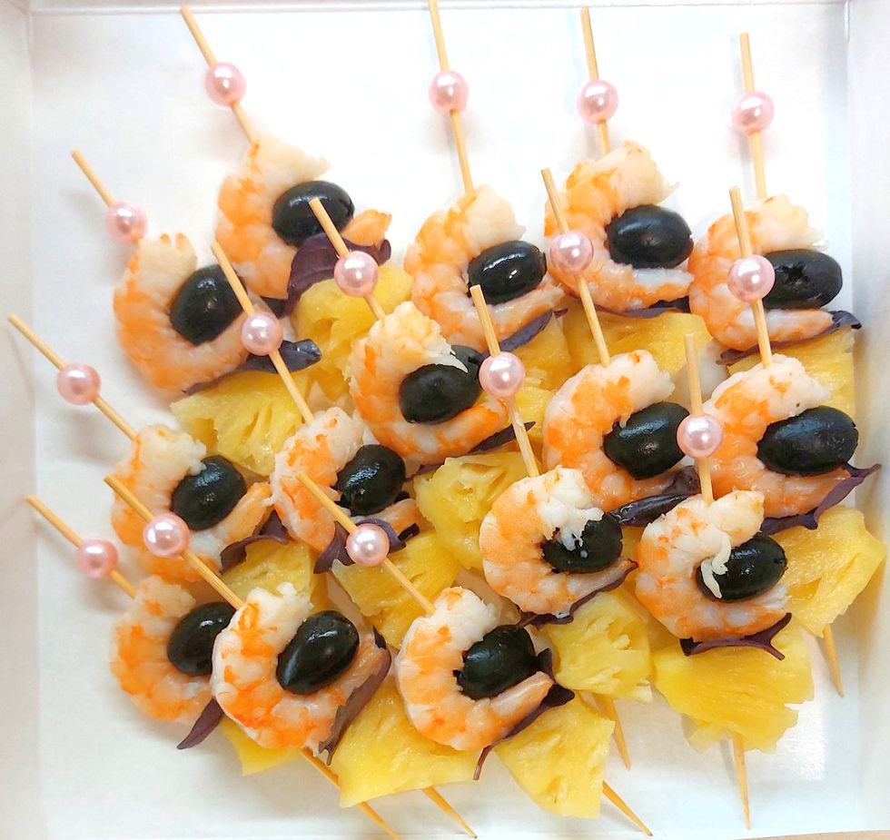 Канапе ананас креветка базилик