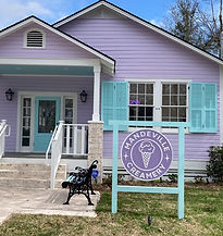 Mandeville Creamery ice cream parlor 