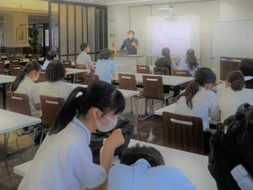 「探偵になるには、なんの教科を勉強しておいたらいいですか?」~探偵さんのキャリアを知る三田国際学園のキャリアイベントを開催