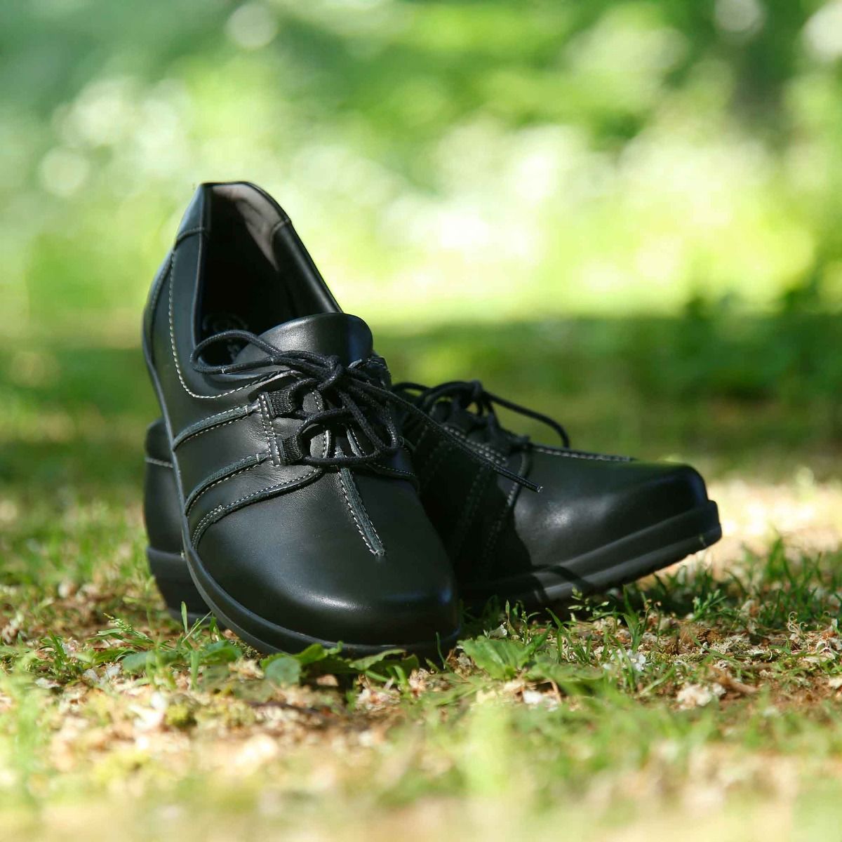 Easham Ladies Extra-Wide Lace-up Shoe by Sandpiper, available from Fen Mobility Centre