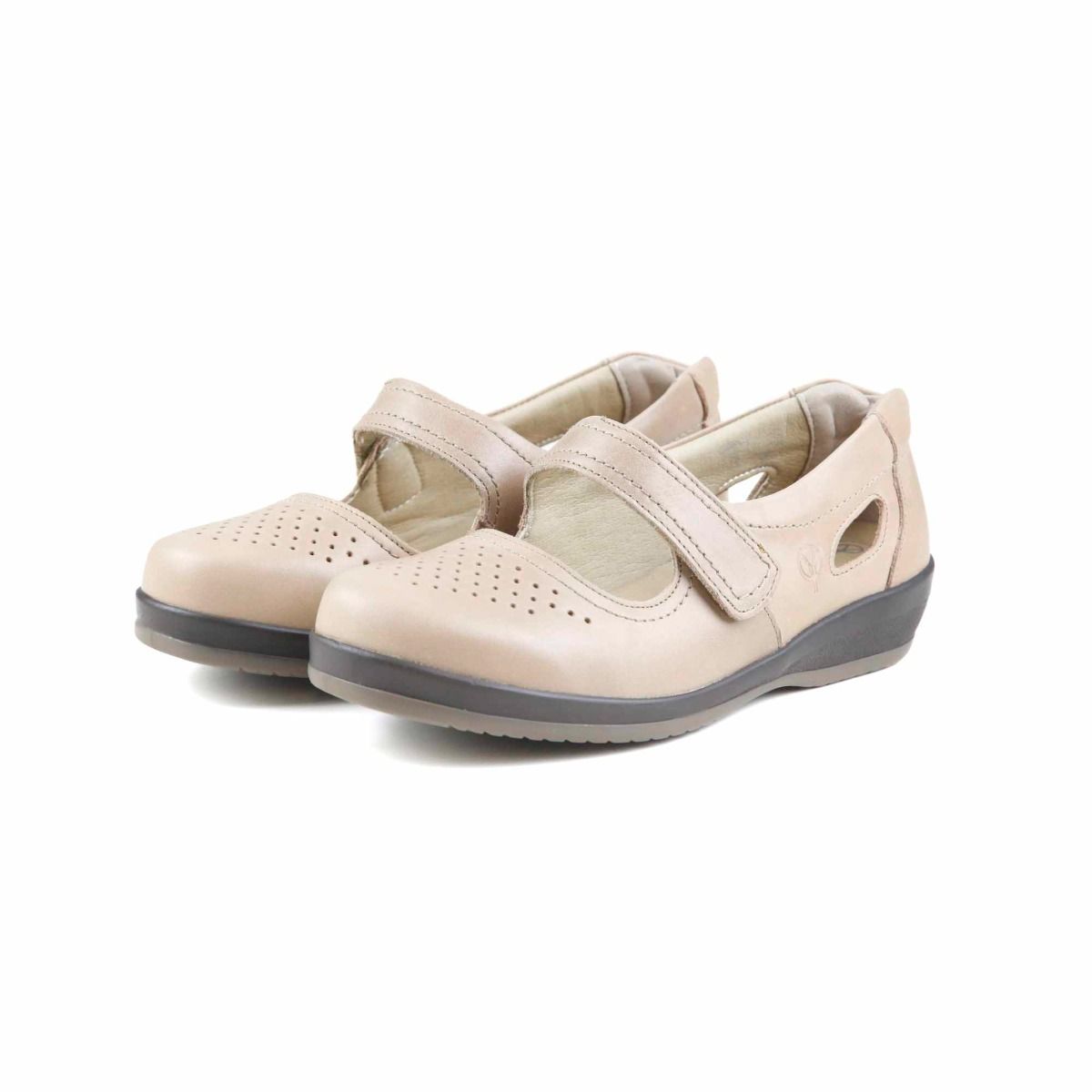 Farlow Ladies Extra-Wide Summer Shoe by Sandpiper, available from Fen Mobility Centre