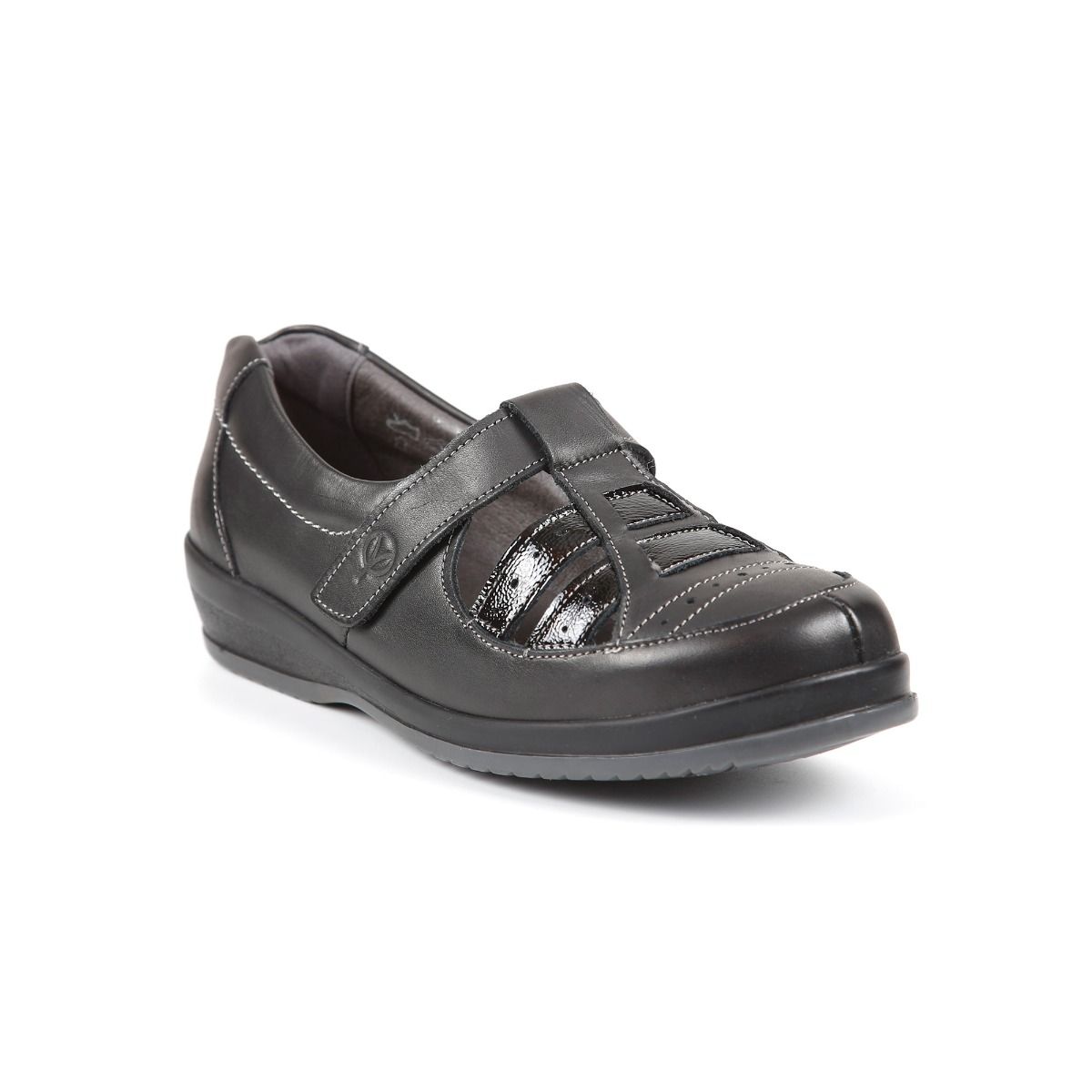Foxton Ladies Extra-Wide Summer Shoe by Sandpiper, available from Fen Mobility Centre