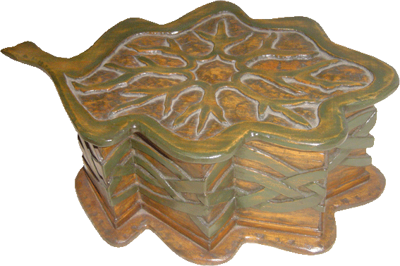 caja tallada con hoja de roble