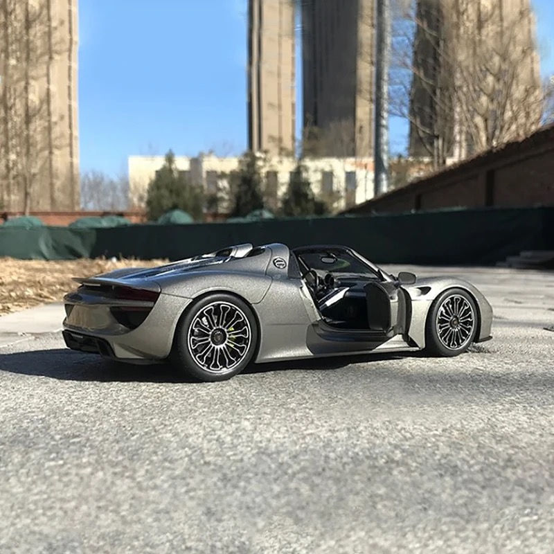 Thumbnail: 1:18 918 convertible supercar