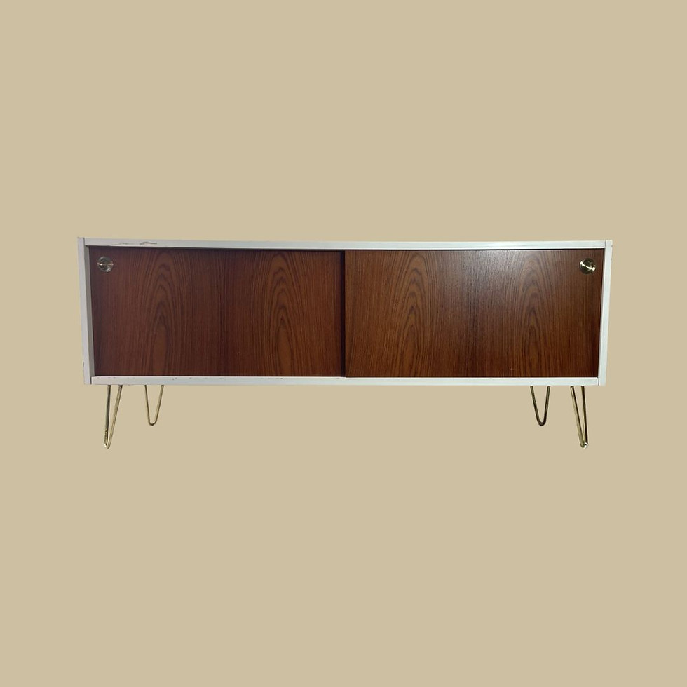 retro-sideboard-vitlack-teak-hairpinben.jpg