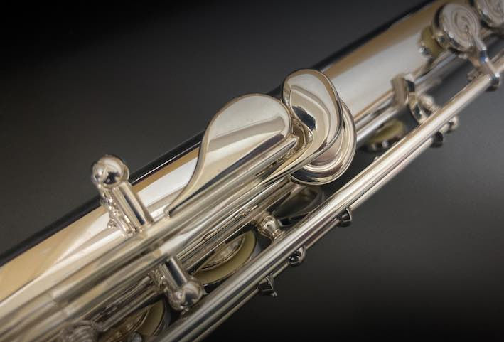 Thumbnail: Yamaha YFL 617 solid silver flute