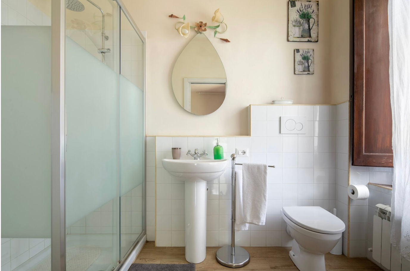 Each room has a private Shower bathroom