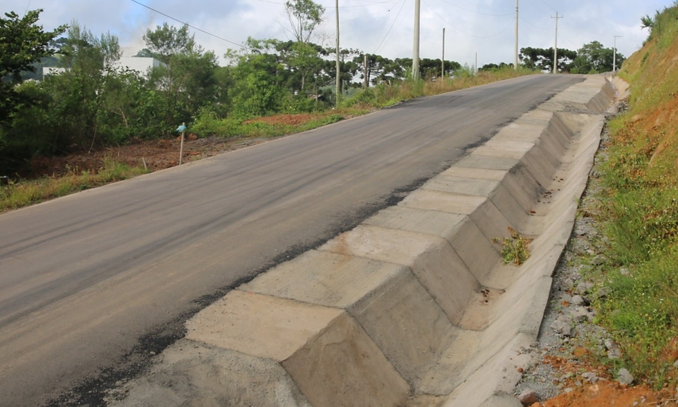 Obras de recuperação da FR-54, em Linha Jacinto, são entregues à comunidade