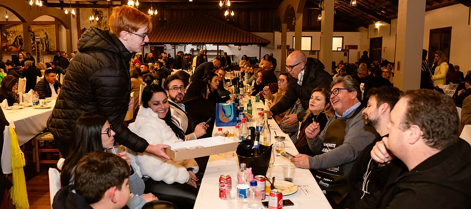 II Banquete Solidário terá jantar típico, baile com Sistema Antigo e arrecadação para APAC e AIDD em Bento